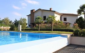 Appartamento Jose Swimming Pool And Garden By Gardadomusmea